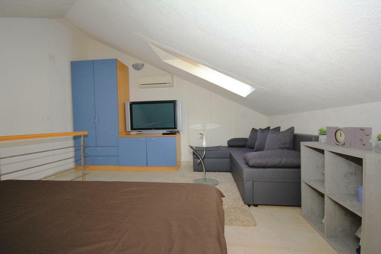 Apartment Ivana Makarska Exterior photo